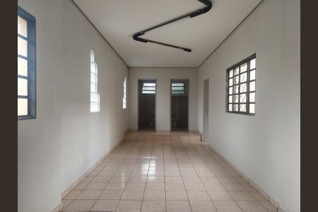 Casa à venda com 230m², 5 quartos e 2 vagas Casa à venda com 230m², 5 quartos e 2 vagasQuarto 2