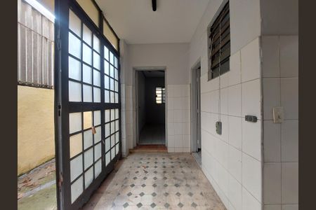 Casa à venda com 230m², 5 quartos e 2 vagas Casa à venda com 230m², 5 quartos e 2 vagasCorredor