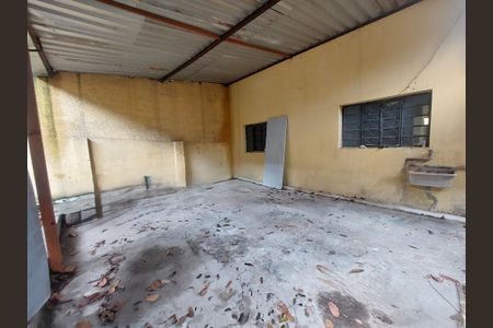 Casa à venda com 230m², 5 quartos e 2 vagas Casa à venda com 230m², 5 quartos e 2 vagasGaragem