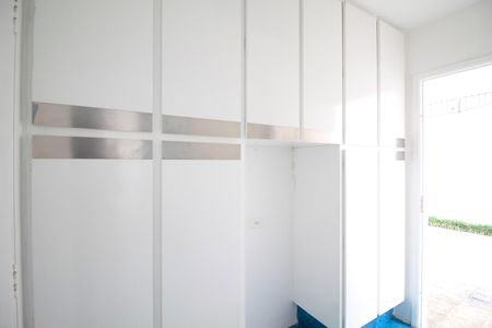 Casa à venda com 290m², 5 quartos e 2 vagas Casa à venda com 290m², 5 quartos e 2 vagasCozinha