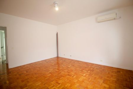 Casa à venda com 290m², 5 quartos e 2 vagas Casa à venda com 290m², 5 quartos e 2 vagasSuíte 2