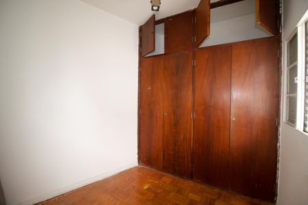 Casa à venda com 290m², 5 quartos e 2 vagas Casa à venda com 290m², 5 quartos e 2 vagasQuarto de Serviço