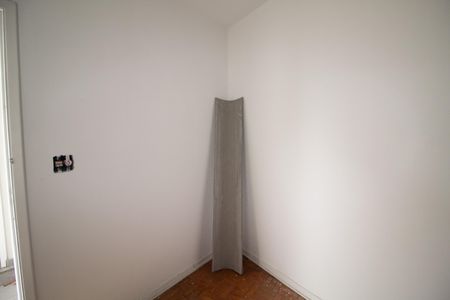 Casa à venda com 290m², 5 quartos e 2 vagas Casa à venda com 290m², 5 quartos e 2 vagasQuarto de Serviço