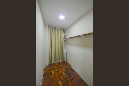 Apartamento à venda com 66m², 2 quartos e 2 vagas Apartamento à venda com 66m², 2 quartos e 2 vagasCloset do quarto