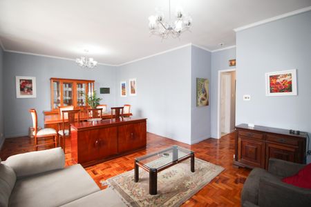 Apartamento para alugar com 120m², 3 quartos e 1 vaga Apartamento para alugar com 120m², 3 quartos e 1 vagaSala