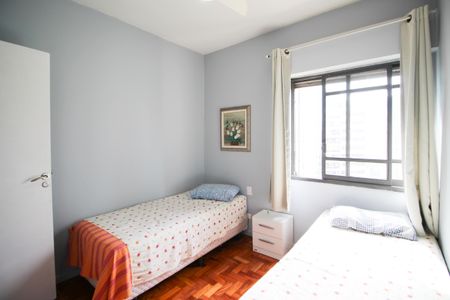 Apartamento para alugar com 120m², 3 quartos e 1 vaga Apartamento para alugar com 120m², 3 quartos e 1 vagaQuarto