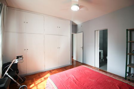 Apartamento para alugar com 120m², 3 quartos e 1 vaga Apartamento para alugar com 120m², 3 quartos e 1 vagaSuíte 1