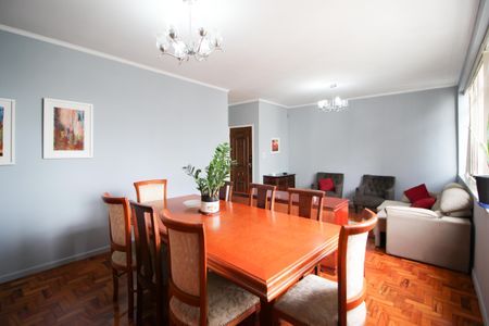 Apartamento para alugar com 120m², 3 quartos e 1 vaga Apartamento para alugar com 120m², 3 quartos e 1 vagaSala