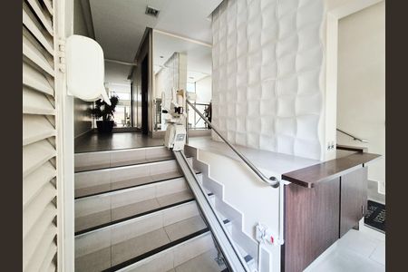 Apartamento para alugar com 120m², 3 quartos e 1 vaga Apartamento para alugar com 120m², 3 quartos e 1 vagaHall