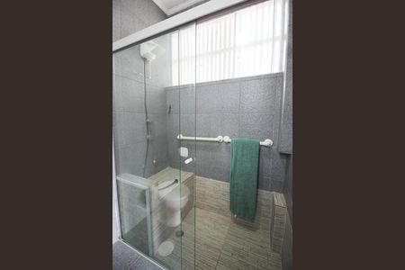 Apartamento para alugar com 120m², 3 quartos e 1 vaga Apartamento para alugar com 120m², 3 quartos e 1 vagaBanheiro da Suíte 1