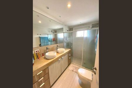 Apartamento à venda com 244m², 4 quartos e 2 vagas