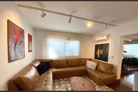 Apartamento à venda com 244m², 4 quartos e 2 vagas