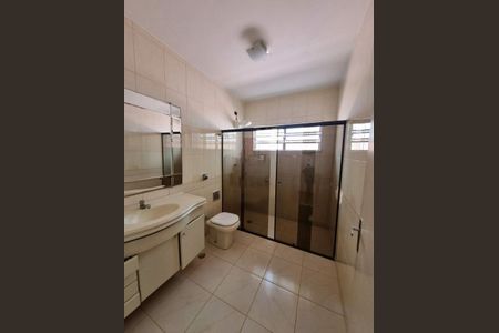 Casa à venda com 250m², 3 quartos e 3 vagas