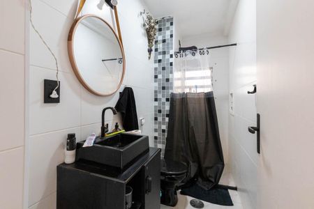 Apartamento à venda com 55m², 2 quartos e 1 vaga Apartamento à venda com 55m², 2 quartos e 1 vagaBanheiro