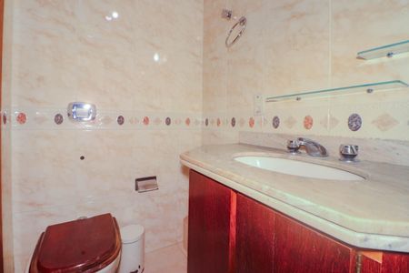 Apartamento à venda com 87m², 2 quartos e 1 vaga Apartamento à venda com 87m², 2 quartos e 1 vagaBanheiro Social