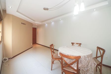 Apartamento à venda com 87m², 2 quartos e 1 vaga Apartamento à venda com 87m², 2 quartos e 1 vagaSala