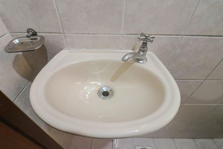 Apartamento à venda com 87m², 2 quartos e 1 vaga Apartamento à venda com 87m², 2 quartos e 1 vagaBanheiro Auxiliar