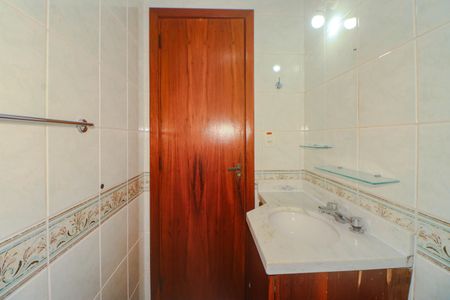 Apartamento à venda com 87m², 2 quartos e 1 vaga Apartamento à venda com 87m², 2 quartos e 1 vagaBanheiro da Suíte