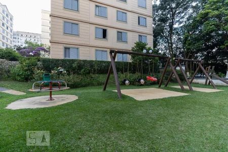 Apartamento para alugar com 68m², 2 quartos e 1 vaga Apartamento para alugar com 68m², 2 quartos e 1 vagaÁrea comum - Playground
