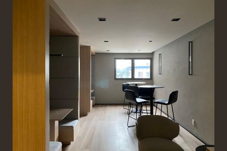 Studio à venda com 27m², 1 quarto e sem vaga Studio à venda com 27m², 1 quarto e sem vagaCoworking