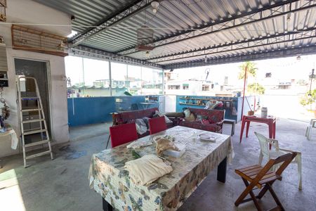 Casa para alugar com 170m², 2 quartos e 1 vaga Casa para alugar com 170m², 2 quartos e 1 vagaTerraço