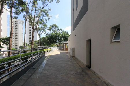 Apartamento para alugar com 380m², 4 quartos e 6 vagas Apartamento para alugar com 380m², 4 quartos e 6 vagasÁrea comun
