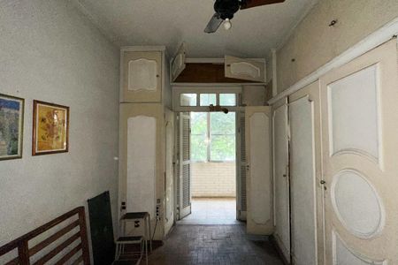 Apartamento à venda com 155m², 4 quartos e 1 vaga Apartamento à venda com 155m², 4 quartos e 1 vagaQuarto 01