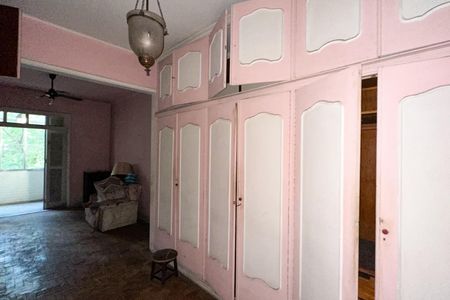 Apartamento à venda com 155m², 4 quartos e 1 vaga Apartamento à venda com 155m², 4 quartos e 1 vagaQuarto 02