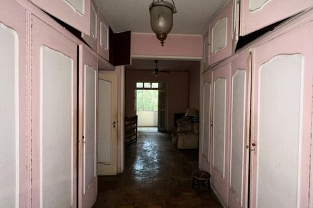 Apartamento à venda com 155m², 4 quartos e 1 vaga Apartamento à venda com 155m², 4 quartos e 1 vagaQuarto 02