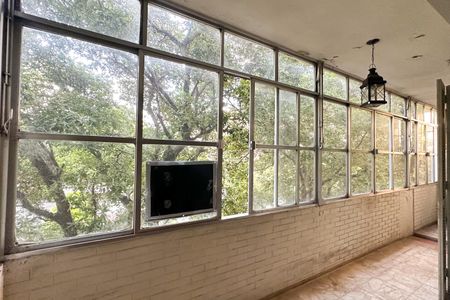 Apartamento à venda com 155m², 4 quartos e 1 vaga Apartamento à venda com 155m², 4 quartos e 1 vagaSala