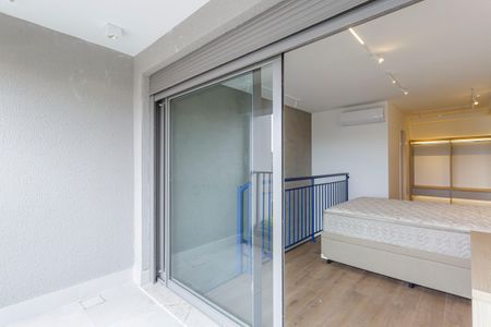 Studio para alugar com 61m², 1 quarto e sem vaga Studio para alugar com 61m², 1 quarto e sem vagaVaranda