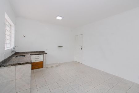 Casa à venda com 330m², 4 quartos e 4 vagas Casa à venda com 330m², 4 quartos e 4 vagasCozinha