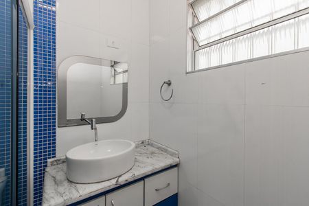 Casa à venda com 330m², 4 quartos e 4 vagas Casa à venda com 330m², 4 quartos e 4 vagasBanheiro da Suíte