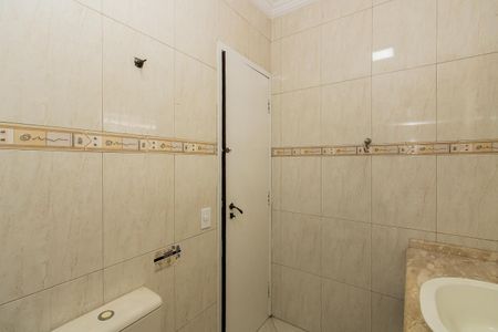 Casa à venda com 330m², 4 quartos e 4 vagas Casa à venda com 330m², 4 quartos e 4 vagasBanheiro