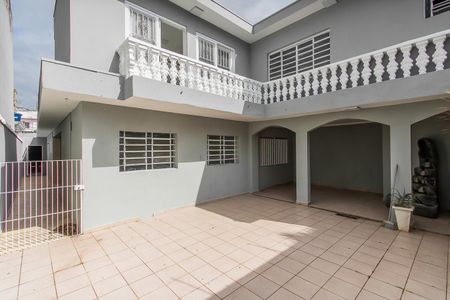 Casa à venda com 330m², 4 quartos e 4 vagas Casa à venda com 330m², 4 quartos e 4 vagasQuintal