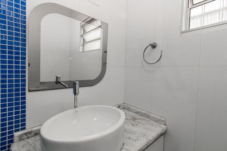 Casa à venda com 330m², 4 quartos e 4 vagas Casa à venda com 330m², 4 quartos e 4 vagasBanheiro da Suíte