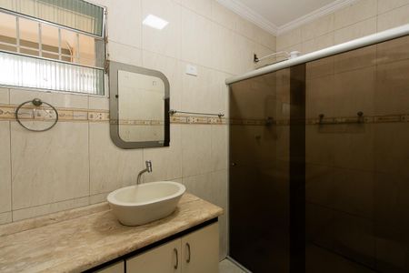 Casa à venda com 330m², 4 quartos e 4 vagas Casa à venda com 330m², 4 quartos e 4 vagasBanheiro