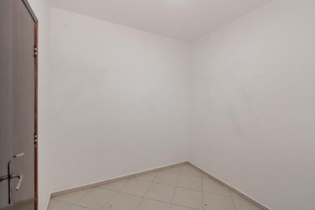 Casa à venda com 330m², 4 quartos e 4 vagas Casa à venda com 330m², 4 quartos e 4 vagasQuarto de Serviço