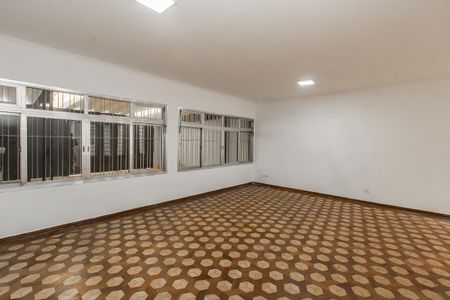 Casa à venda com 330m², 4 quartos e 4 vagas Casa à venda com 330m², 4 quartos e 4 vagasSala