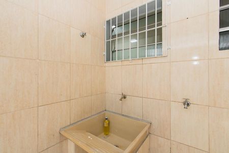 Casa à venda com 330m², 4 quartos e 4 vagas Casa à venda com 330m², 4 quartos e 4 vagasÁrea de Serviço