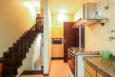 Casa para alugar com 218m², 3 quartos e 2 vagas Casa para alugar com 218m², 3 quartos e 2 vagasCozinha