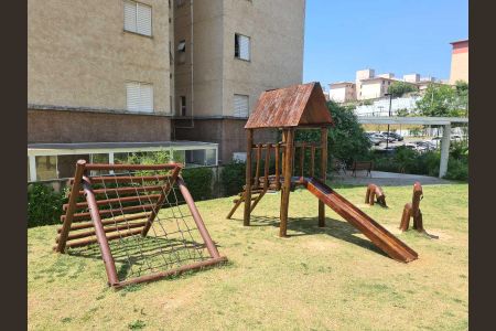 Apartamento para alugar com 72m², 2 quartos e 1 vaga Apartamento para alugar com 72m², 2 quartos e 1 vagaÁrea comum - Playground