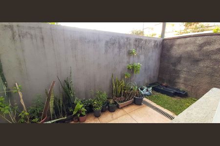 Apartamento para alugar com 72m², 2 quartos e 1 vaga Apartamento para alugar com 72m², 2 quartos e 1 vagaVista do Quarto 1