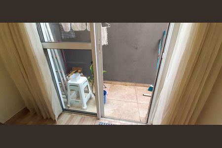 Apartamento para alugar com 72m², 2 quartos e 1 vaga Apartamento para alugar com 72m², 2 quartos e 1 vagaVaranda