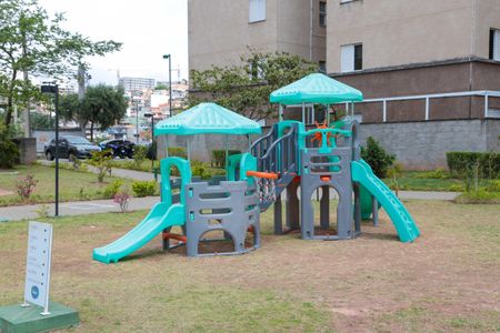 Apartamento para alugar com 72m², 2 quartos e 1 vaga Apartamento para alugar com 72m², 2 quartos e 1 vagaÁrea comum - Playground