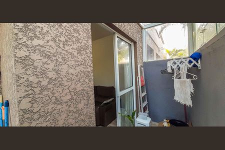 Apartamento para alugar com 72m², 2 quartos e 1 vaga Apartamento para alugar com 72m², 2 quartos e 1 vagaVaranda