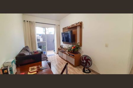 Apartamento para alugar com 72m², 2 quartos e 1 vaga Apartamento para alugar com 72m², 2 quartos e 1 vagaSala