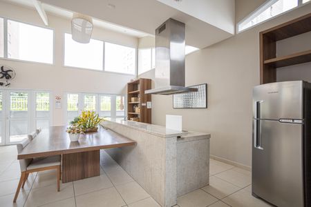 Apartamento para alugar com 72m², 2 quartos e 1 vaga Apartamento para alugar com 72m², 2 quartos e 1 vagaÁrea comum - Salão de festas