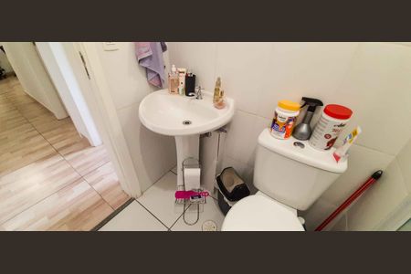 Apartamento para alugar com 72m², 2 quartos e 1 vaga Apartamento para alugar com 72m², 2 quartos e 1 vagaBanheiro