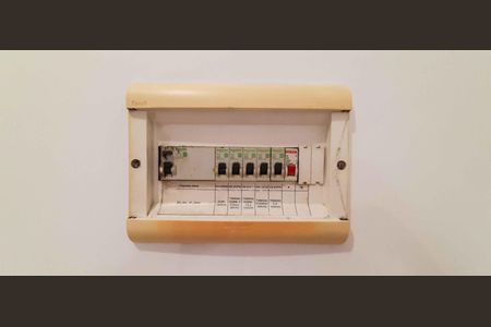 Apartamento para alugar com 72m², 2 quartos e 1 vaga Apartamento para alugar com 72m², 2 quartos e 1 vagaQuadro de Luz